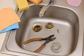 Fix a Faucet Aerator of a Kitchen Sink