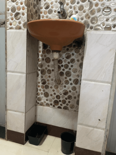 Fixing a Leaking Basin of a Ceramic Sink

Description of Issue